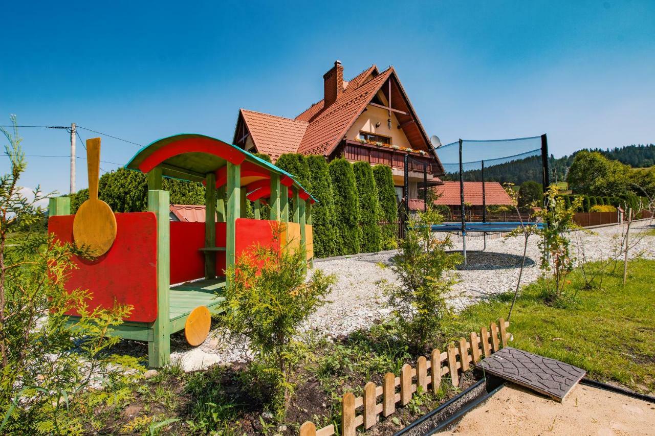 Villa Cicho Sza 차르나 구라 외부 사진